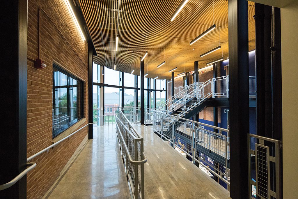 Een Heldere Toekomst: Het Belang van Hoogwaardige LED Panelen in Scholen